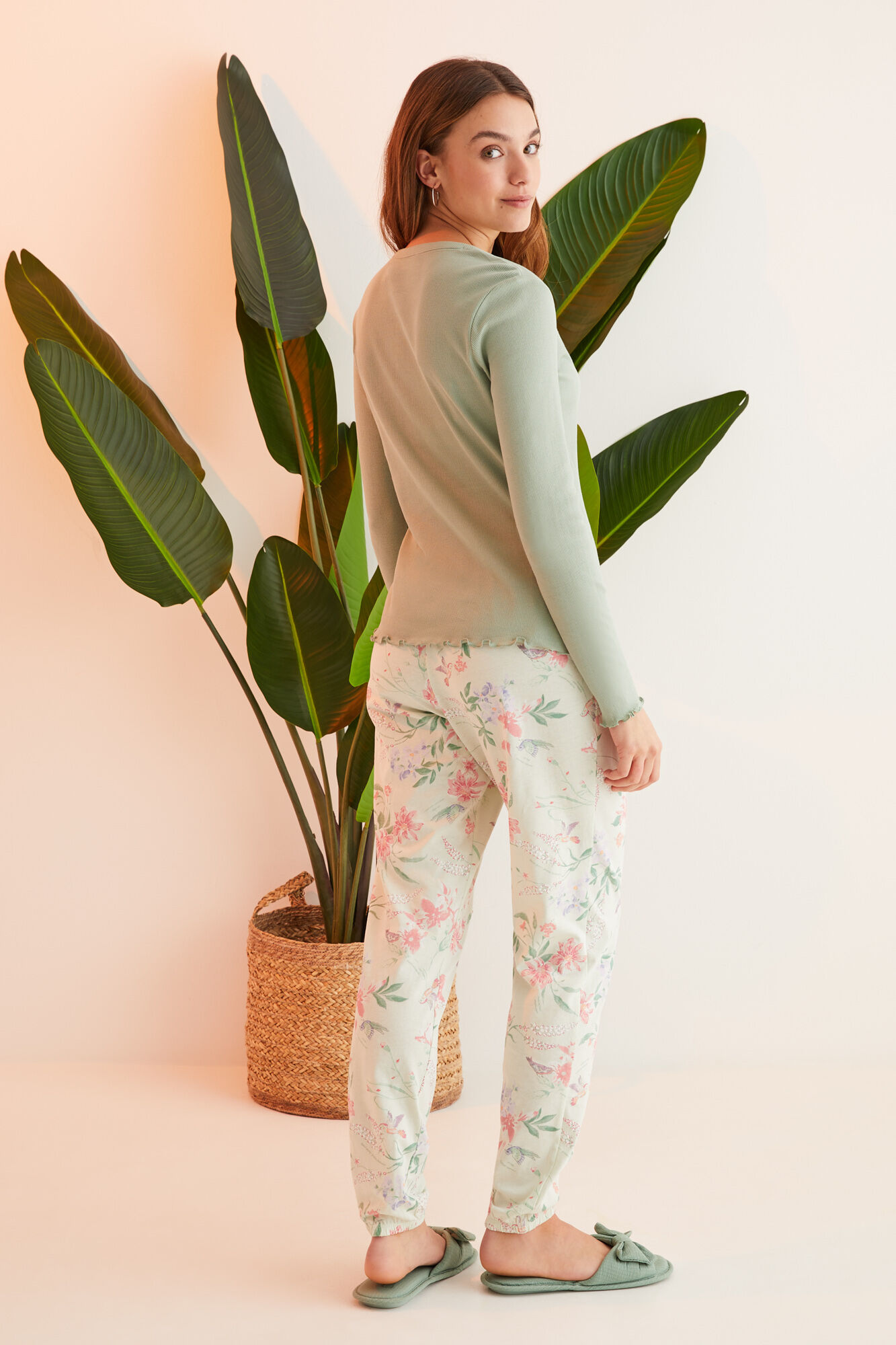 Pijama floral verde 100% algodão - verde
