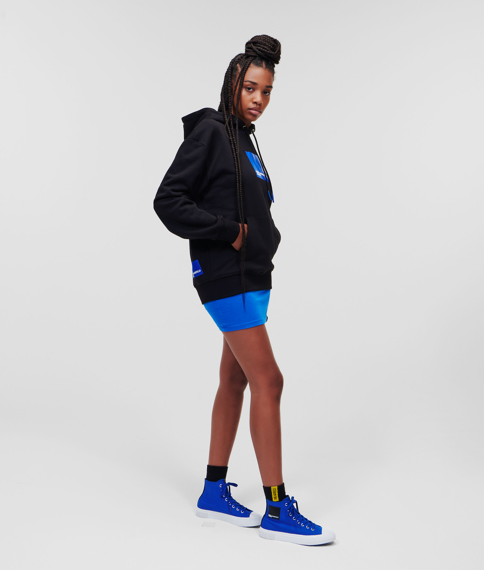 SWEAT À CAPUCHE AVEC LOGO KLJ