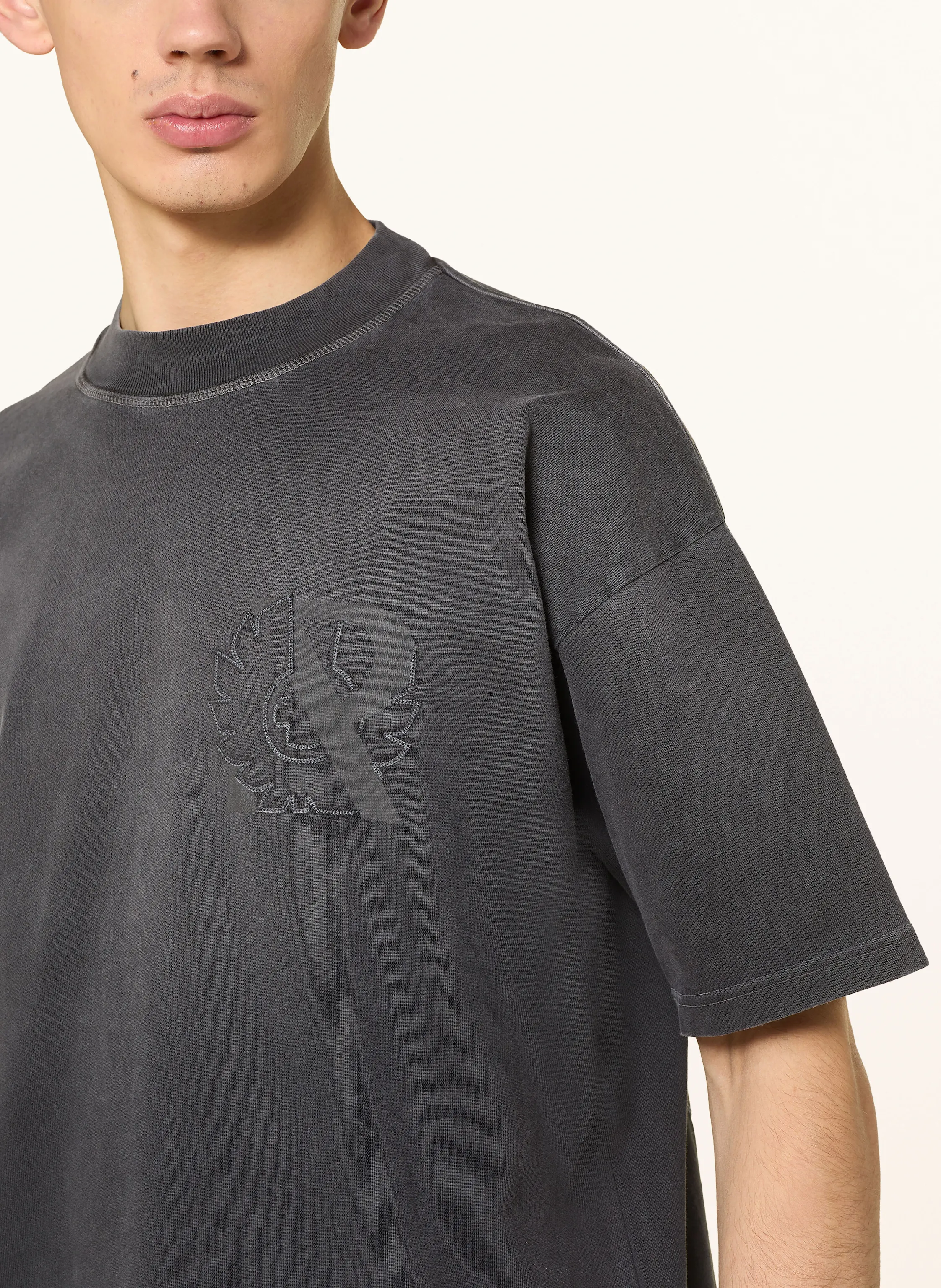 REPRESENT T-Shirt OUTLINE
