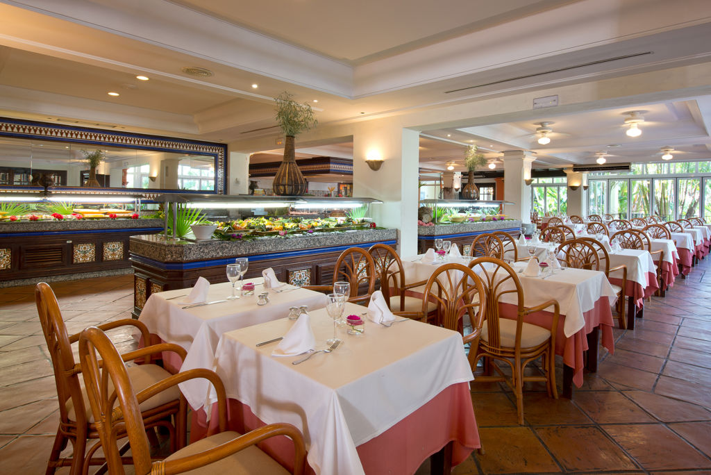 Fly & Go Bluebay Banus Logies en ontbijt - Hotel