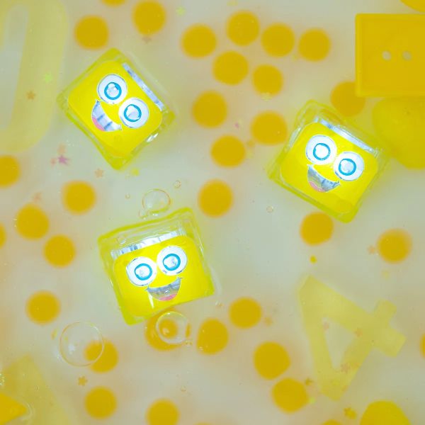 Glo Pals Cubes Light Up Alex Yellow 4-Pack
