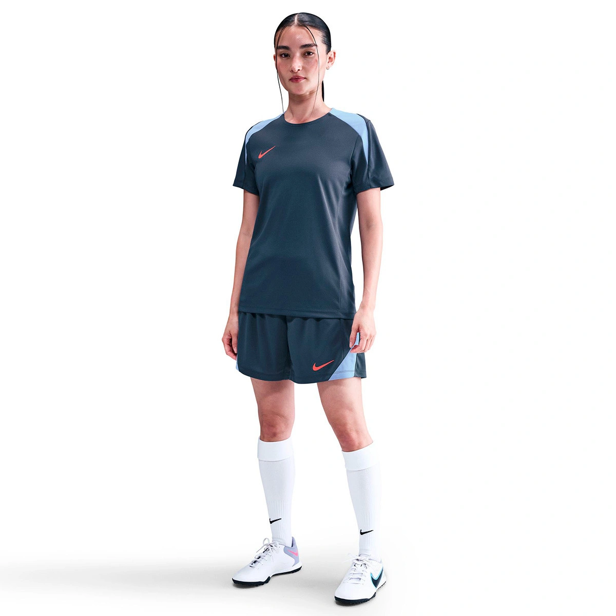 Calções Nike Strike Mulher