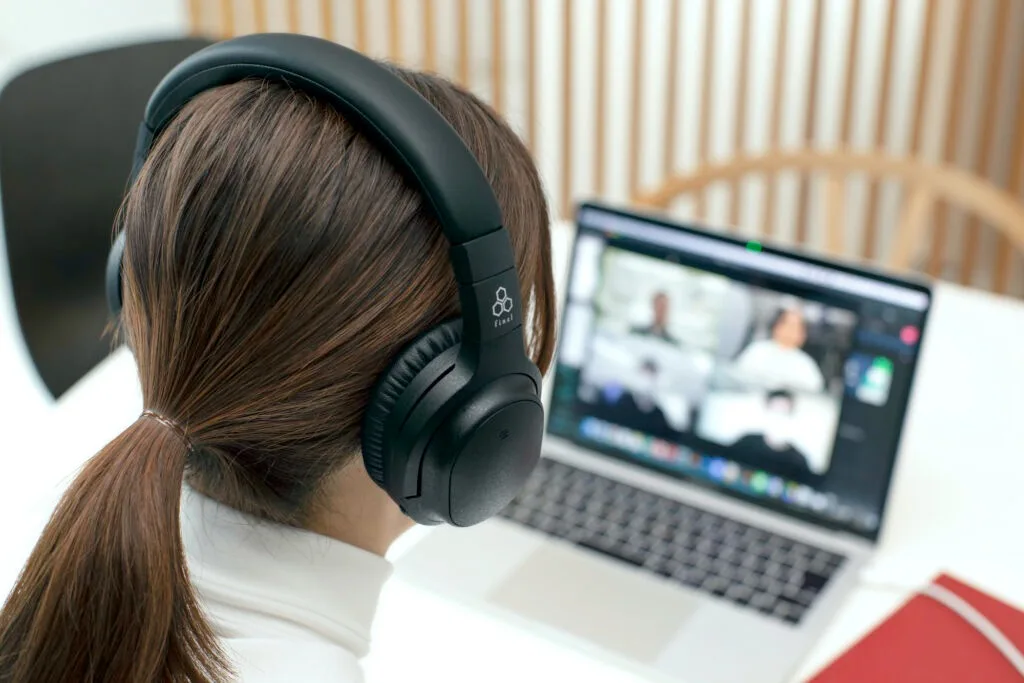 Final Audio UX3000 Noir Casques Bluetooth