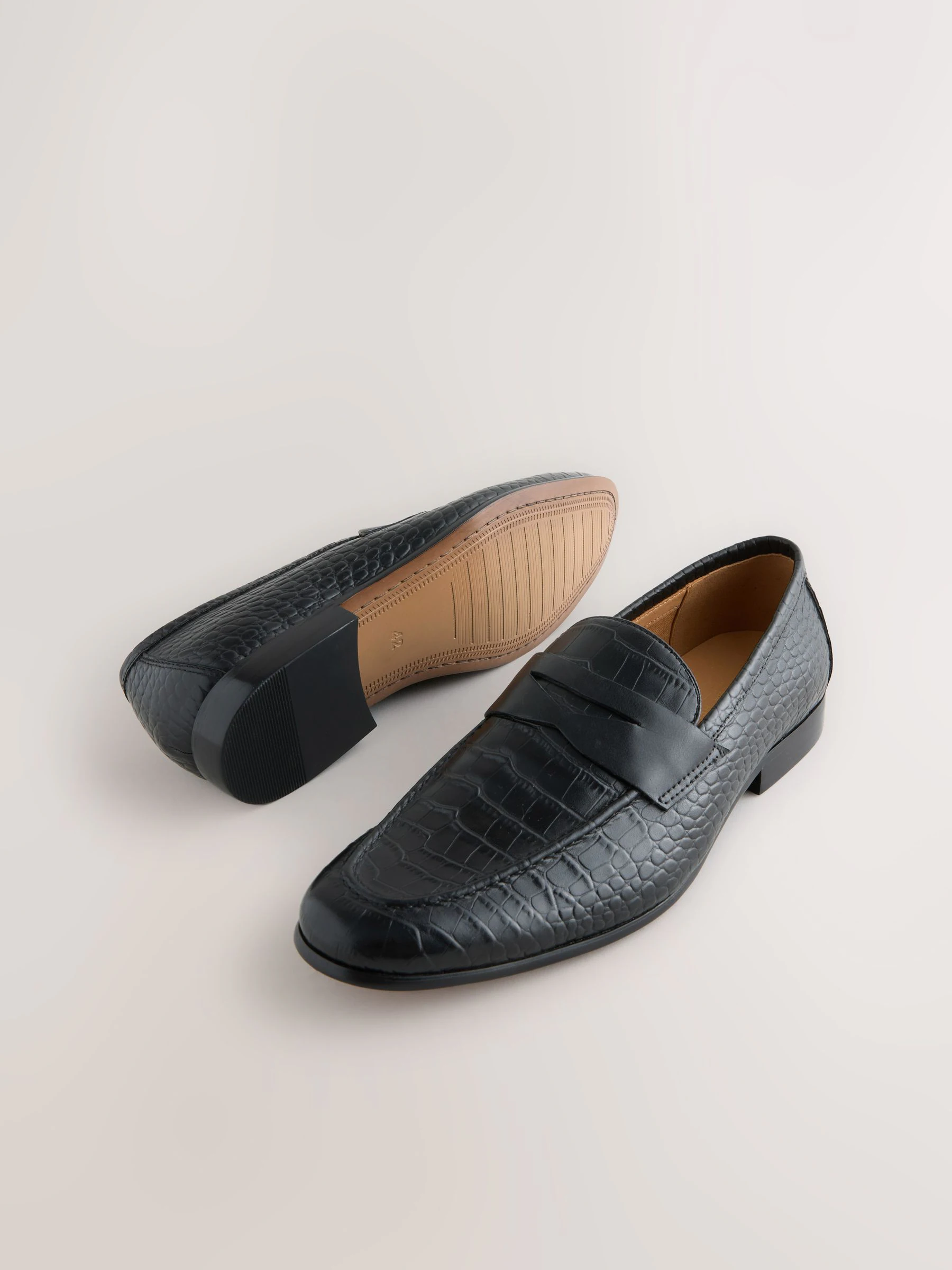 Zwart - Embossed Leather Loafers
