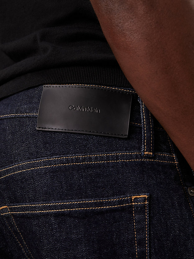 calça jeans justa