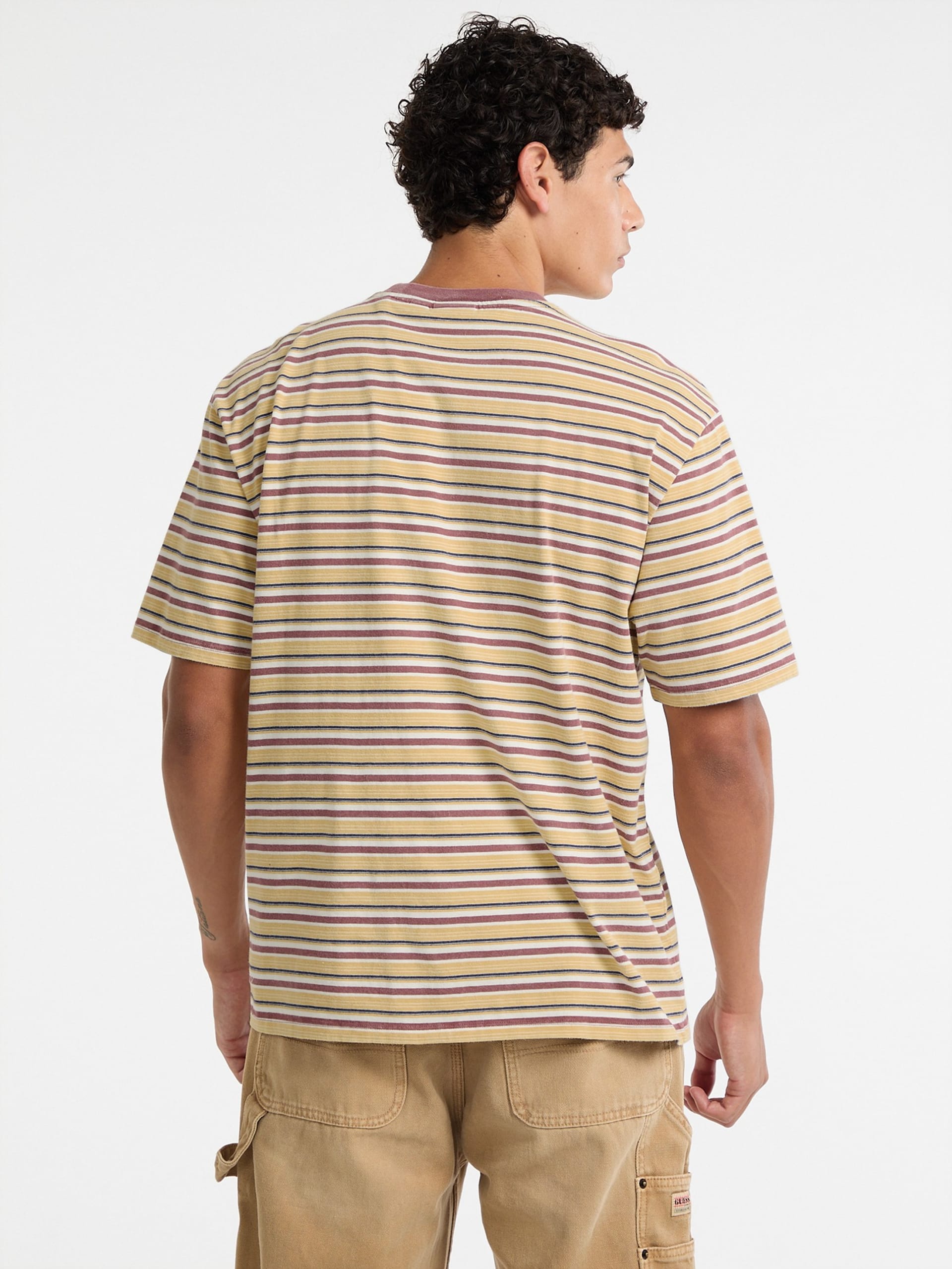 Camiseta GUESS Originals Eco com Listras Horizontais e Bolso