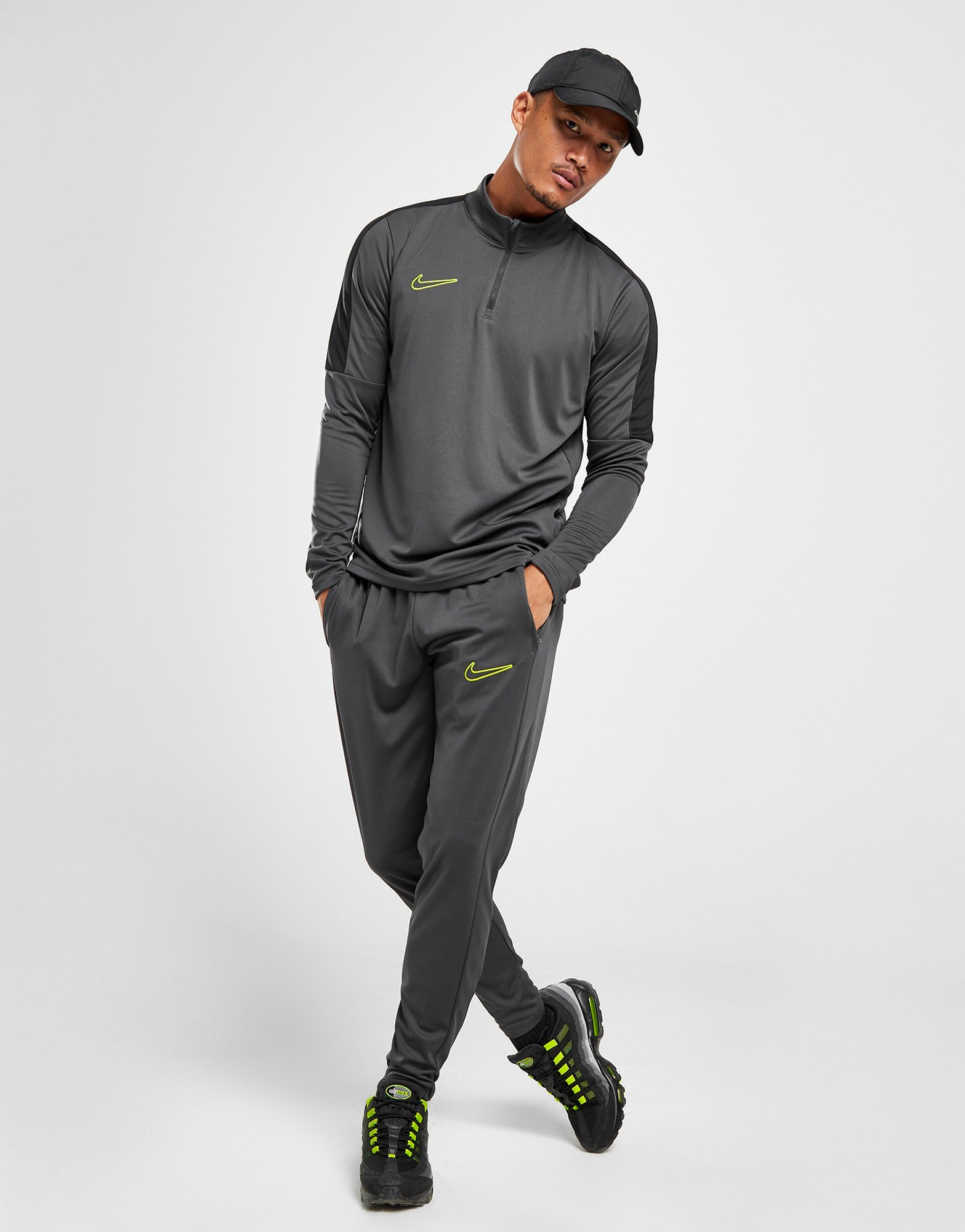 Nike Academy Essential Track Pants
