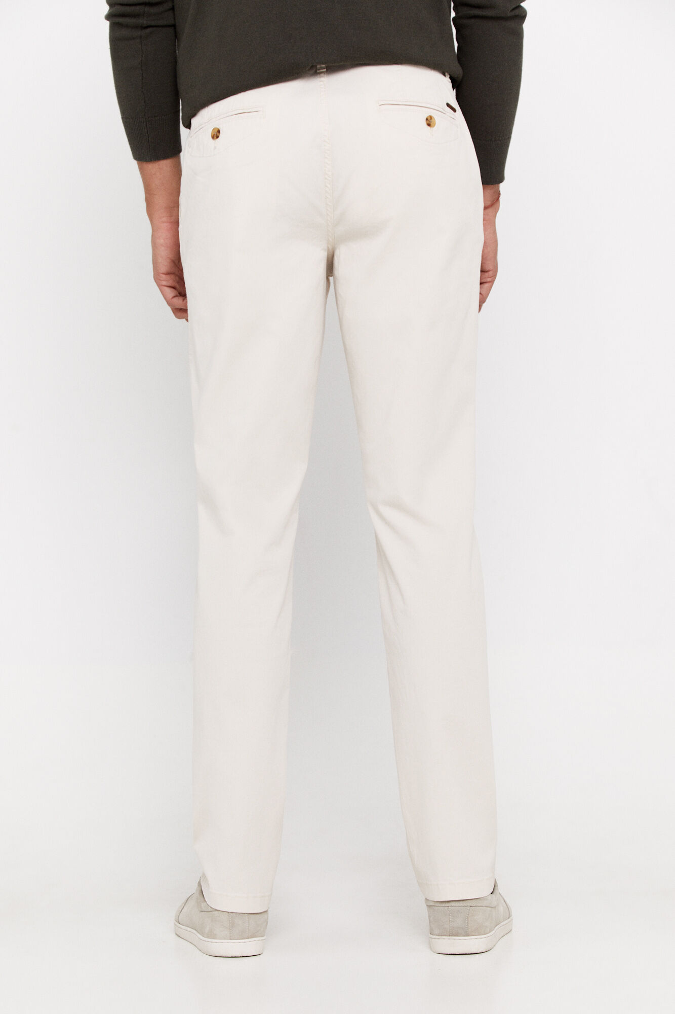 Calça chino leve de corte regular - Marfim