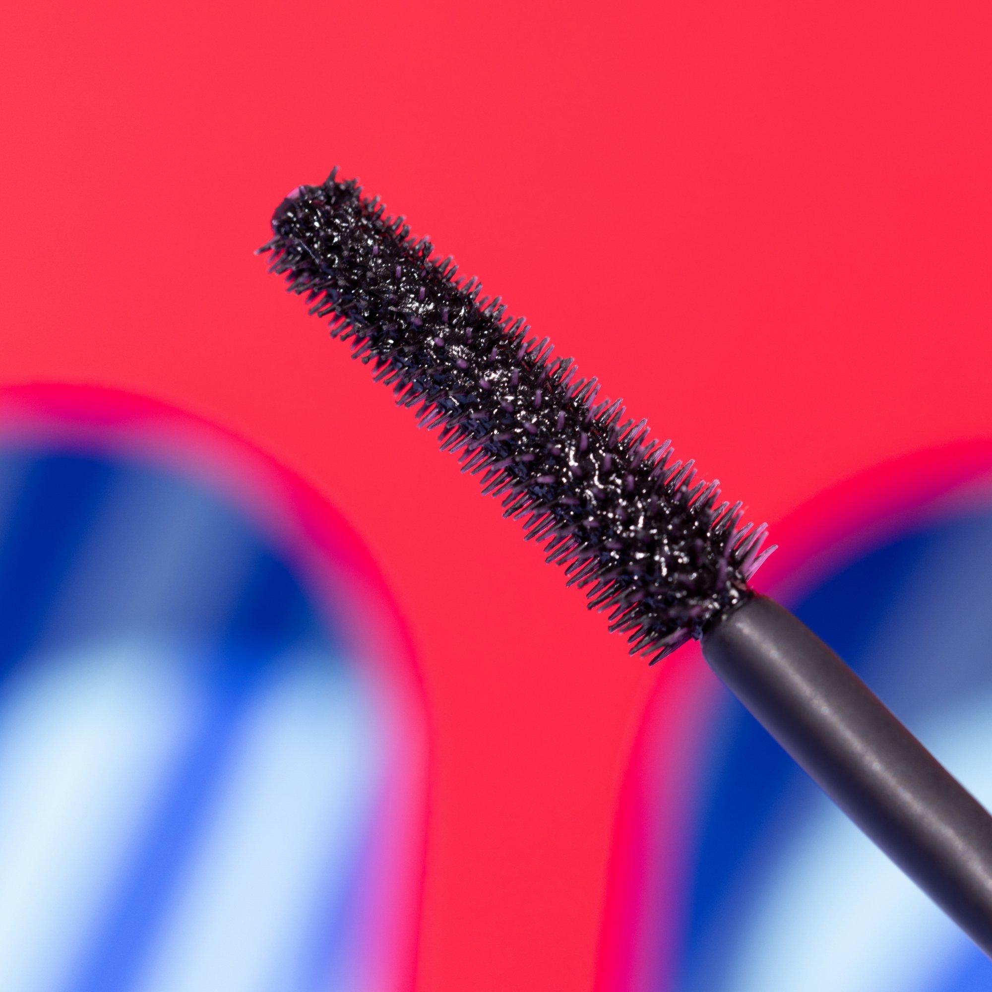 lash WITHOUT LIMITS WATERPROOF EXTREME LENGTHENING & VOLUME MASCARA