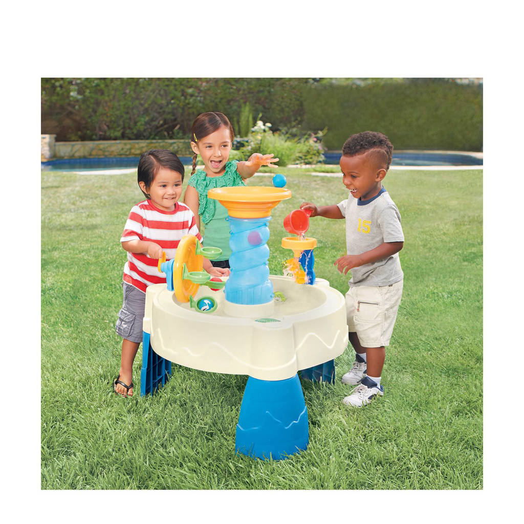 beetje gammelSpiralin' Seas Waterpark watertafel
