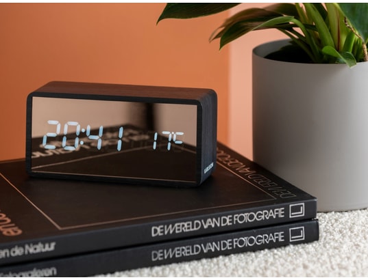 KARLSSON - Réveil led en abs effet bois copper noir