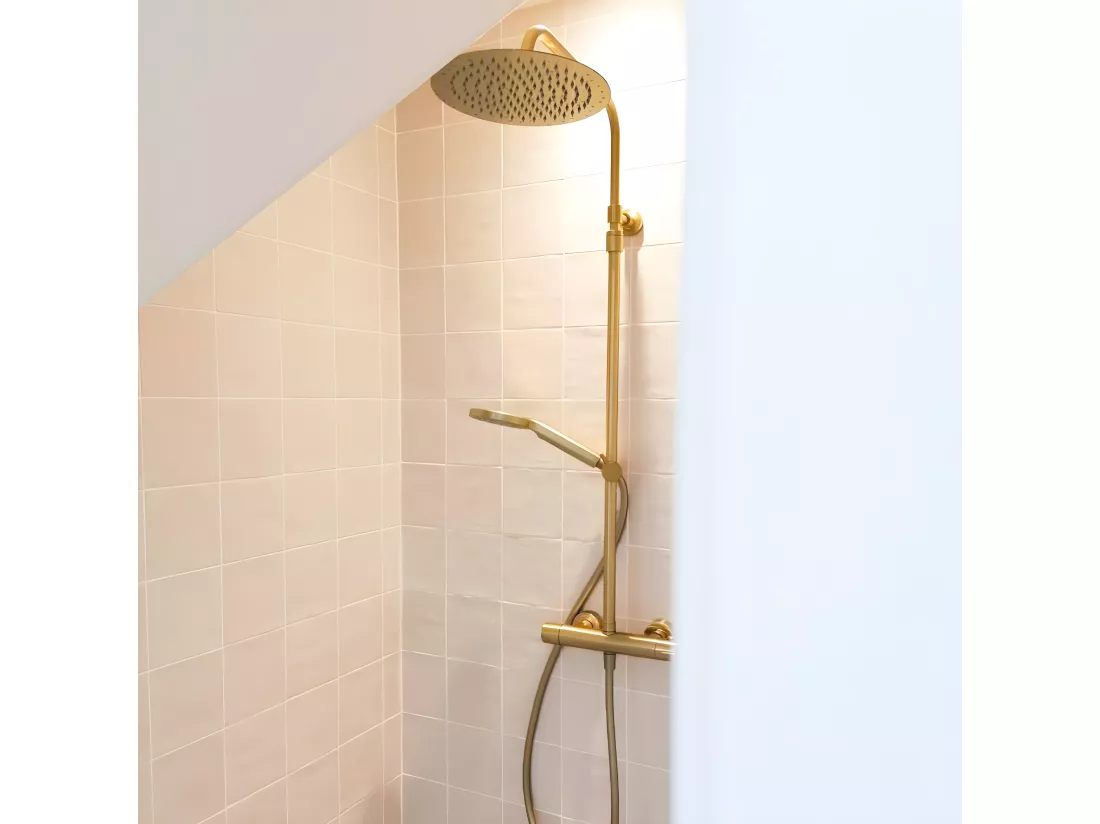 Luisa colonne de douche thermostatique or brossé - Essebagno