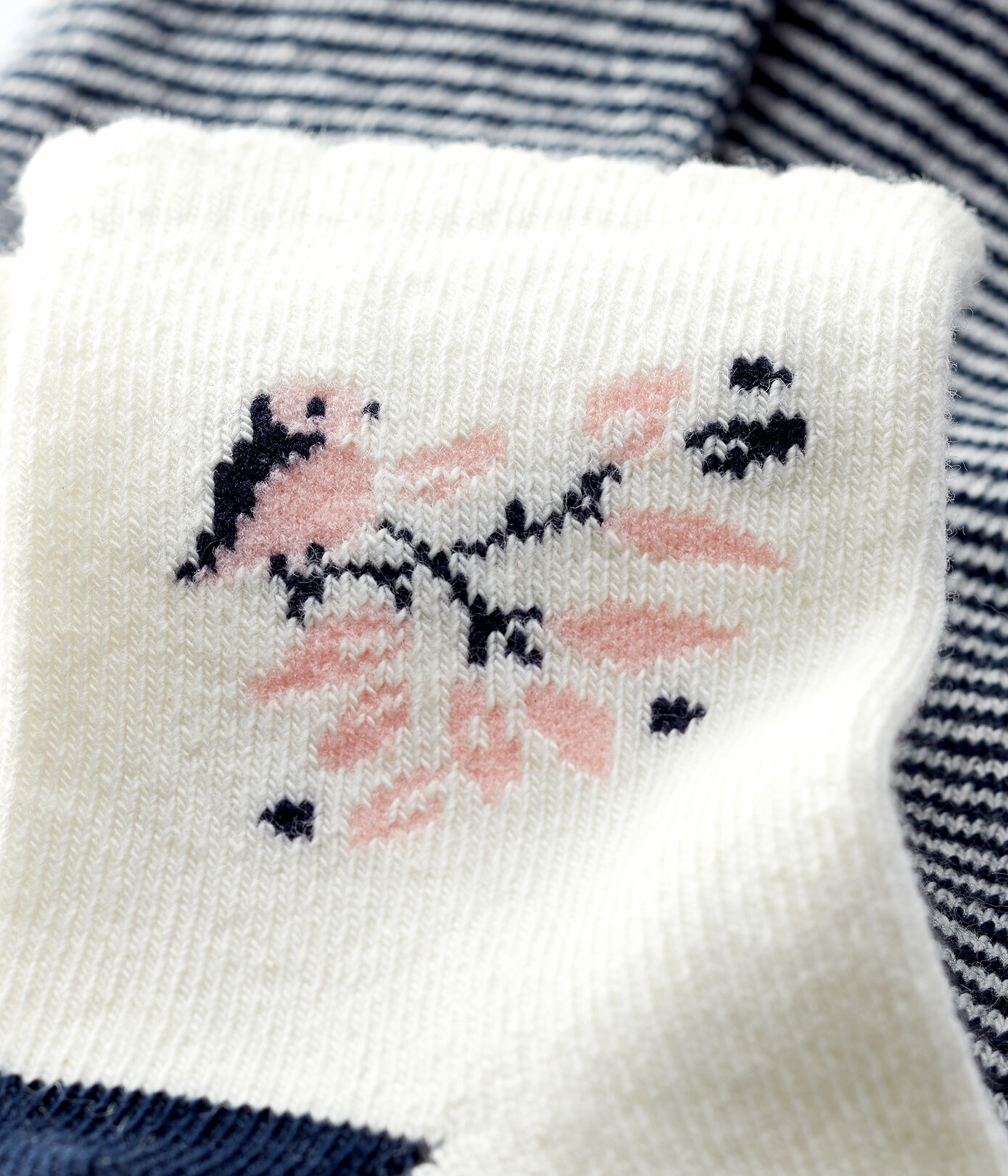 Lot de 2 chaussettes à motif bébé fille