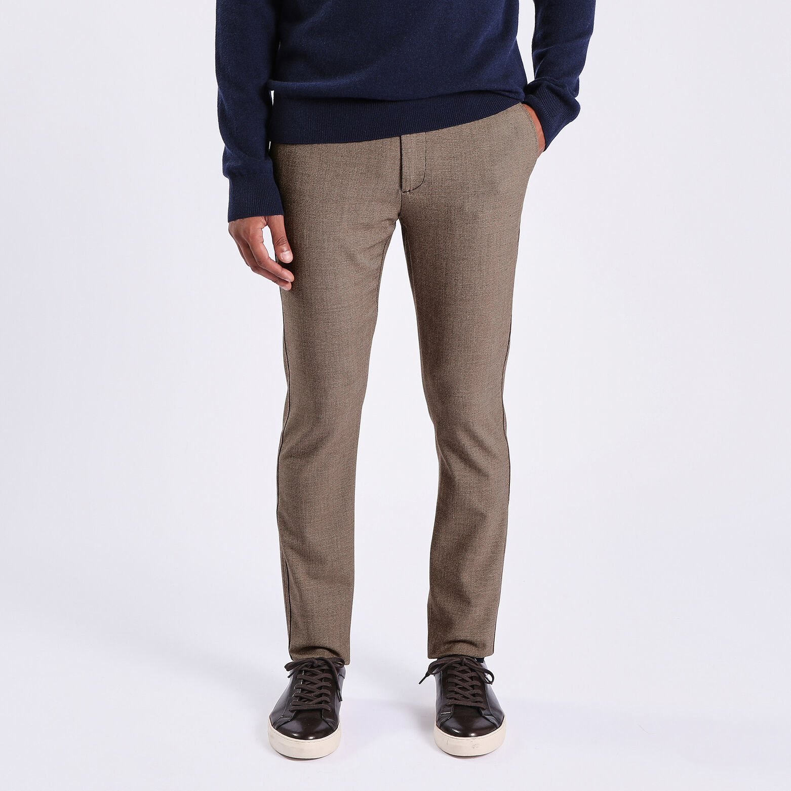 Pantalon chino slim elastiqué reliefé Marron
