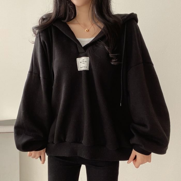 NENE - Hoodie met letters en applicaties