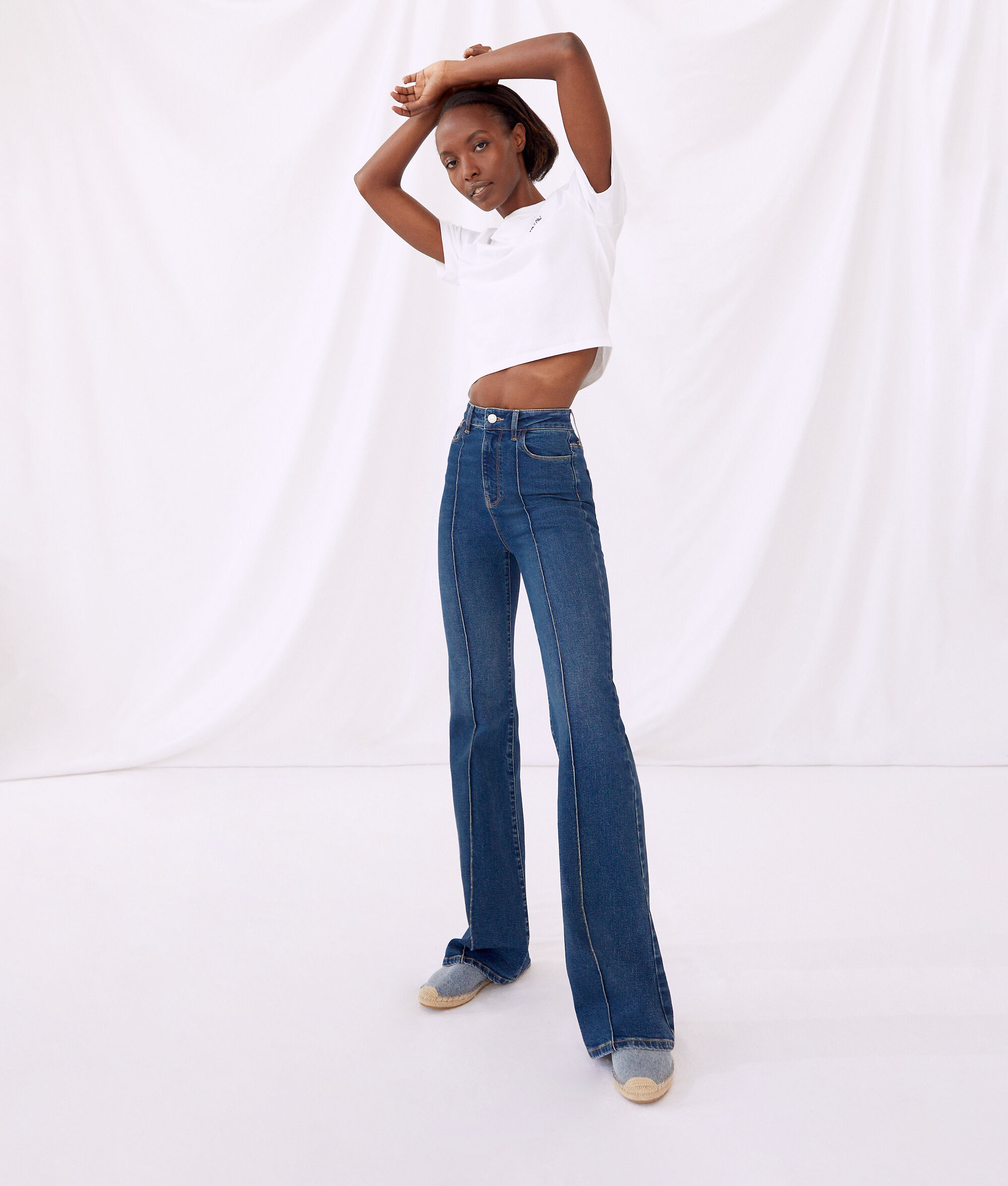 PANTALON EN JEAN TAILLE HAUTE KARL x AMBER VALLETTA