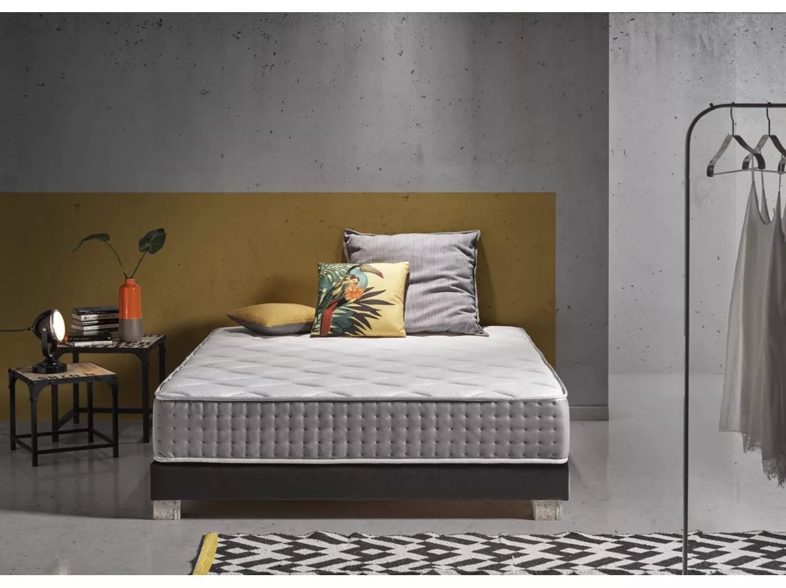 Matelas 140x190 mousse ergo equilibré® | mousse a mémoire de forme soft | épaisseur 19 cm | haute ventilation | thermoregulator | indépendance de couchage excelente
