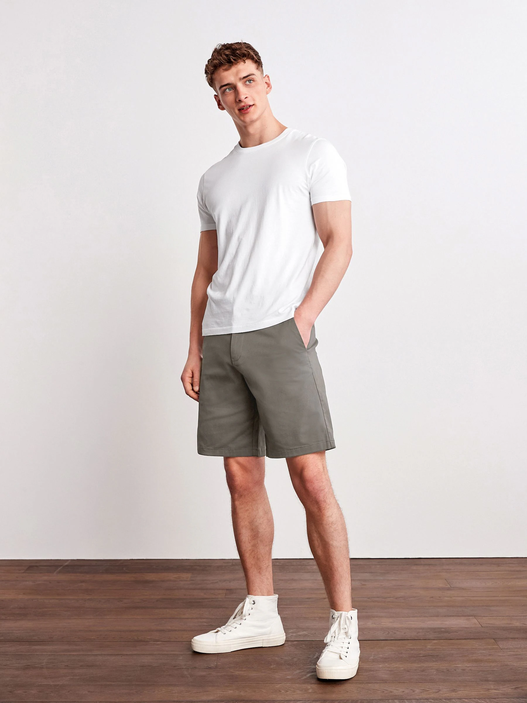 Antraciet - Relaxed fit - Chinoshort met stretch
