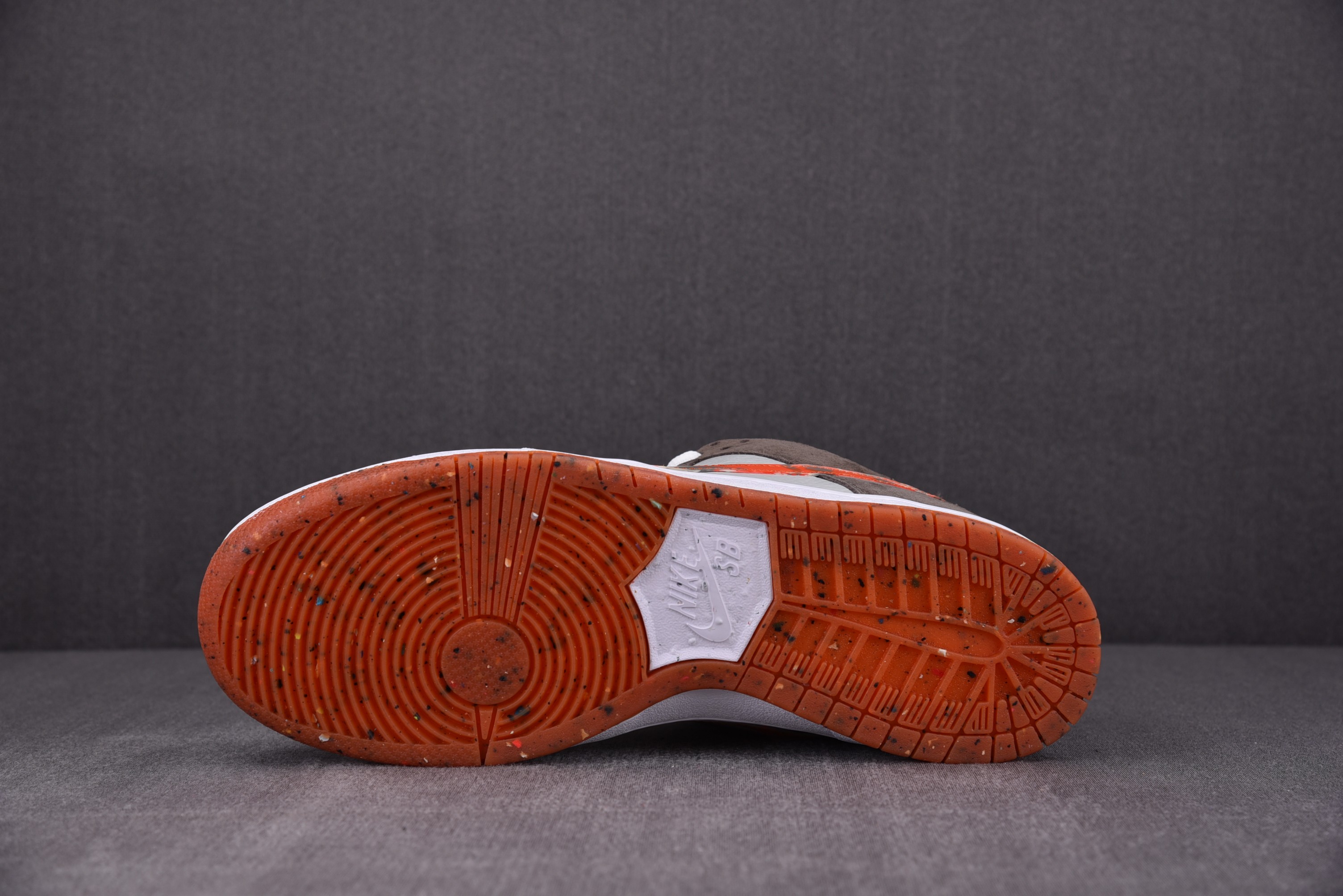 Nike SB Dunk Low Crushed Skate Shop