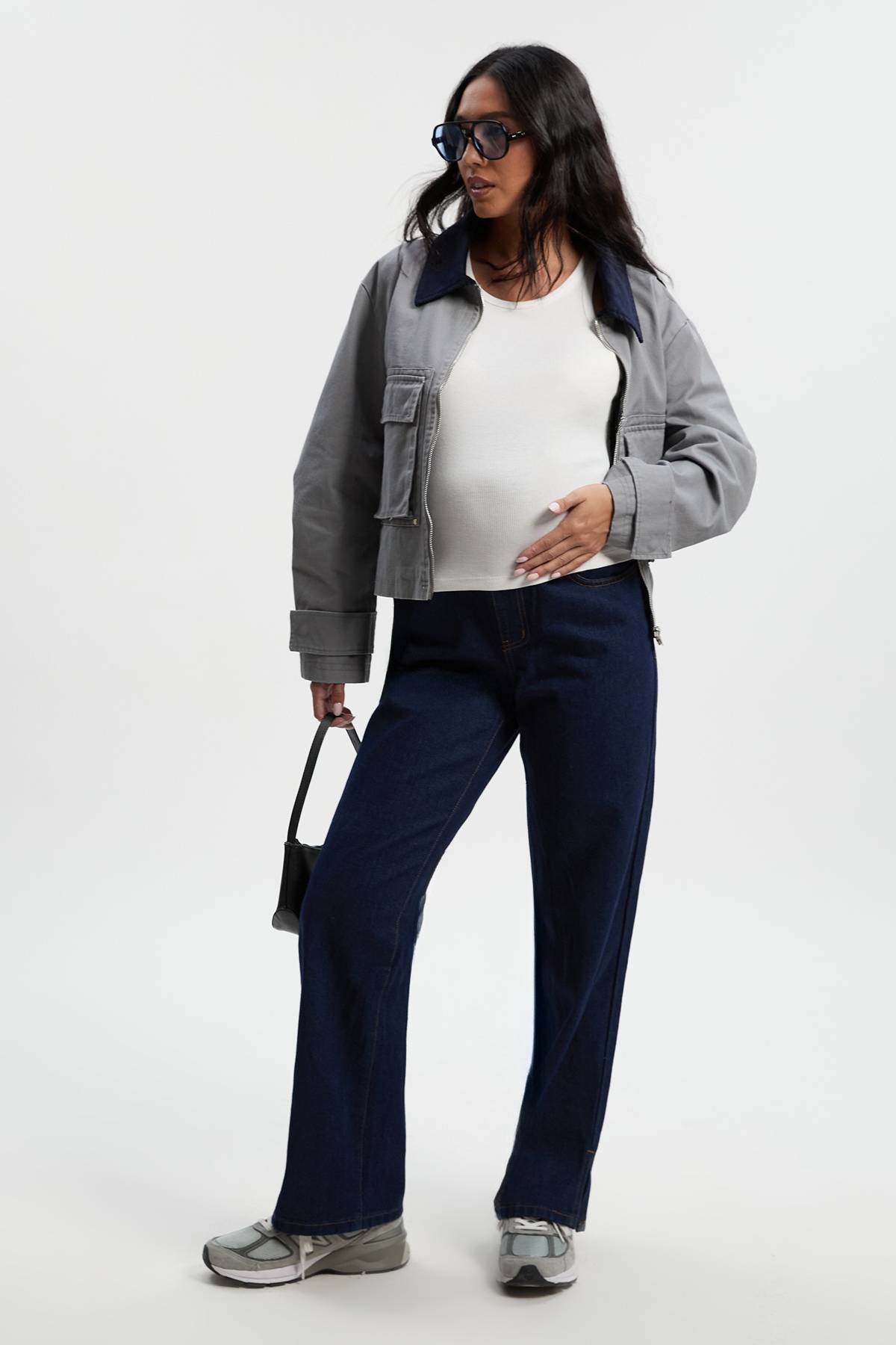 boohoo Jeans de maternité à jambe droite à porter par-dessus le ventre