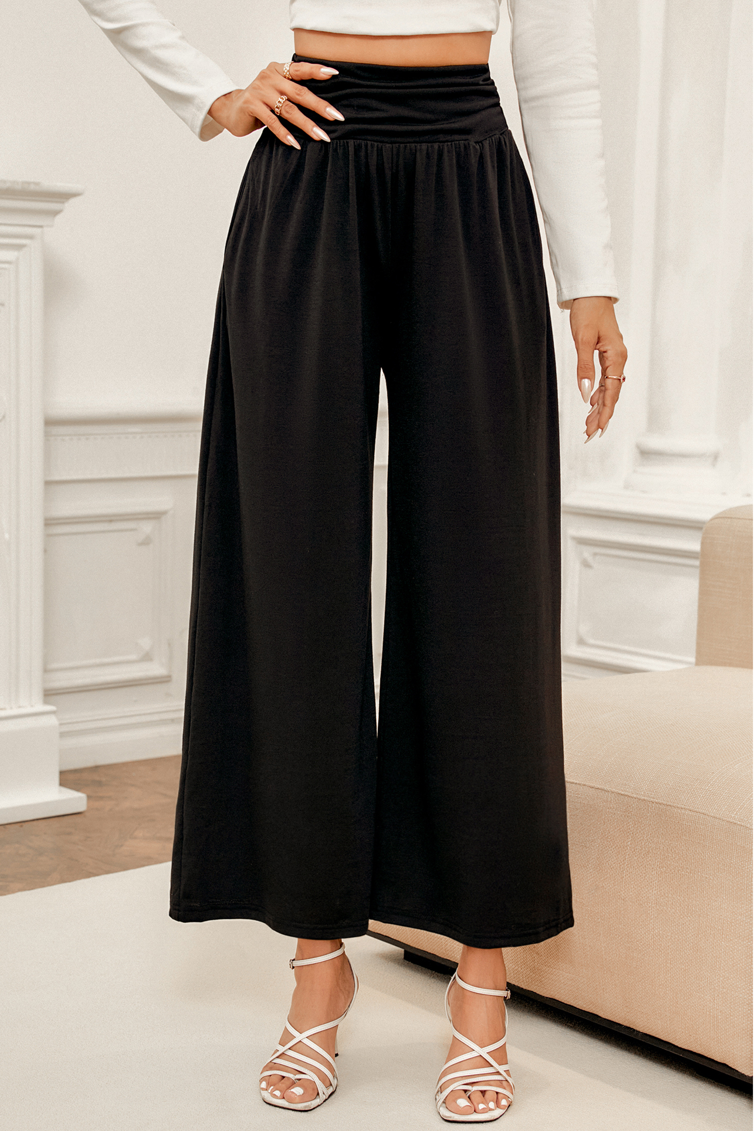 Pantalon à jambe large ruché onyx