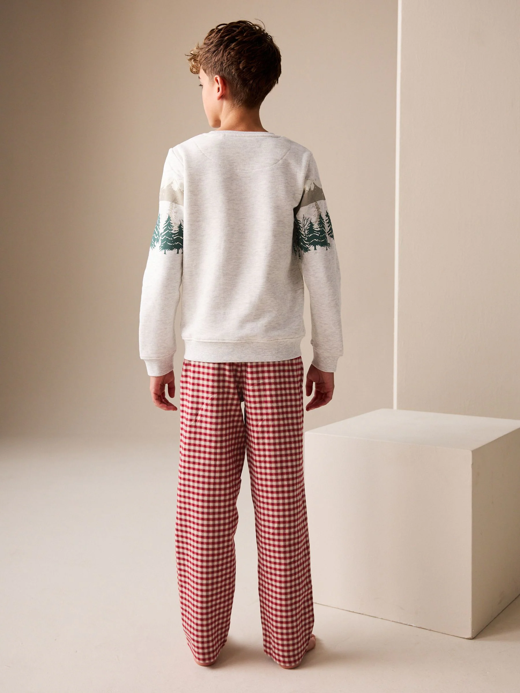 Rood met voertuig - Bijpassende familie Kerstmis Sweatshirt en flanellen Pyjama's (1.5-16jaar)