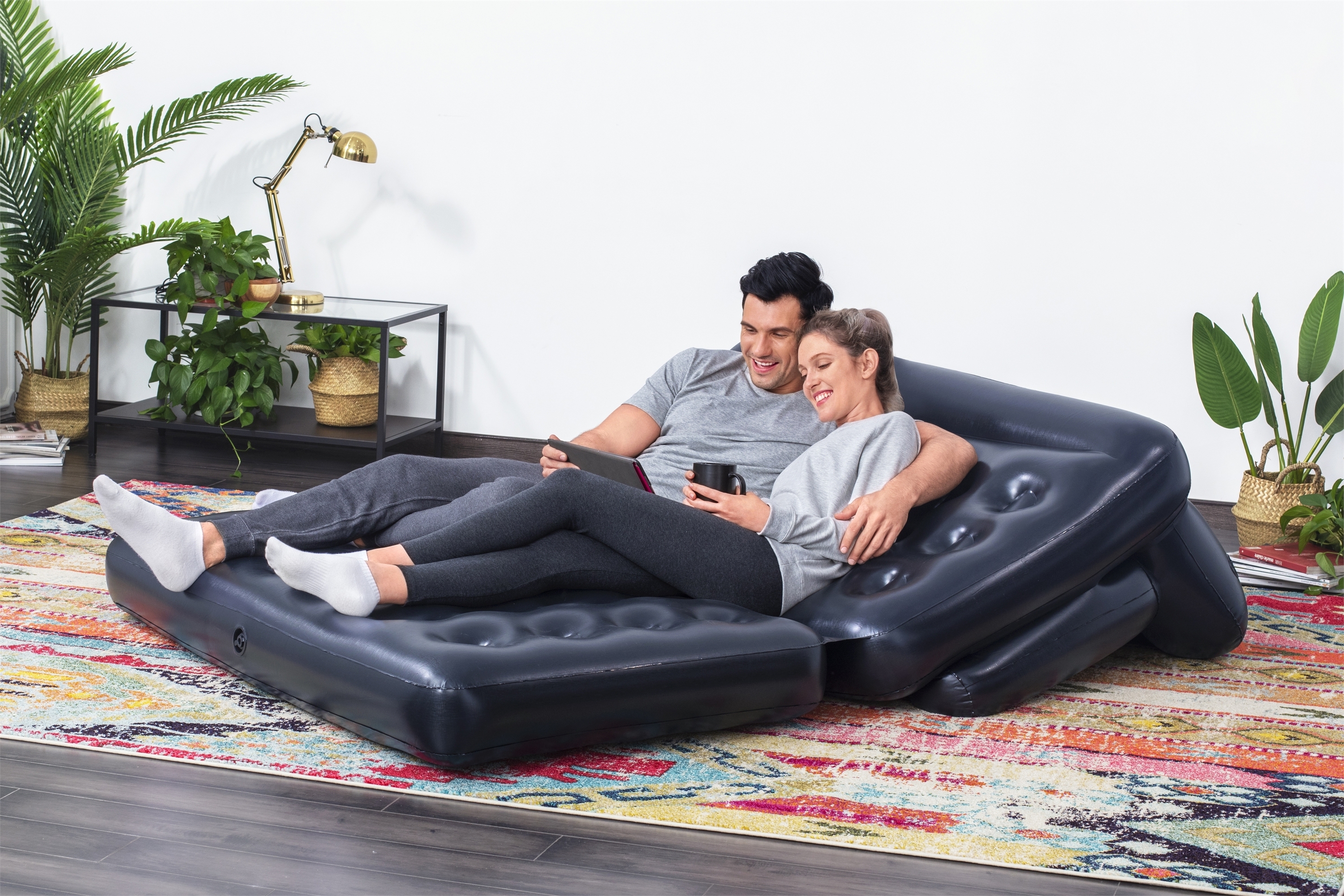 Sofa aufblasbar 5-in-1 mit Elektropumpe schwarz