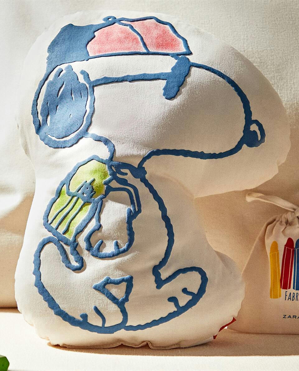 ALMOFADA PARA COLORIR O SNOOPY E O PEANUTS?