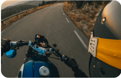 Front- und Seiten-Helmhalterung(Helmhalterung für Motorräder, Skifahrer + mehr)