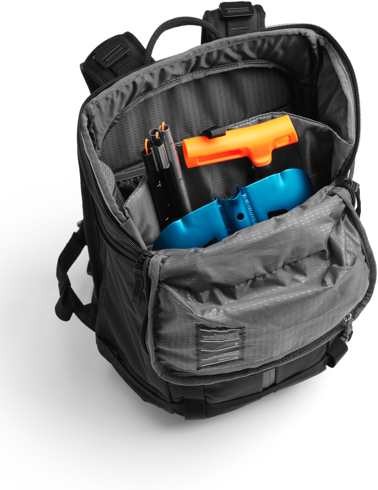 Backcountry Backpack 25L Black Out