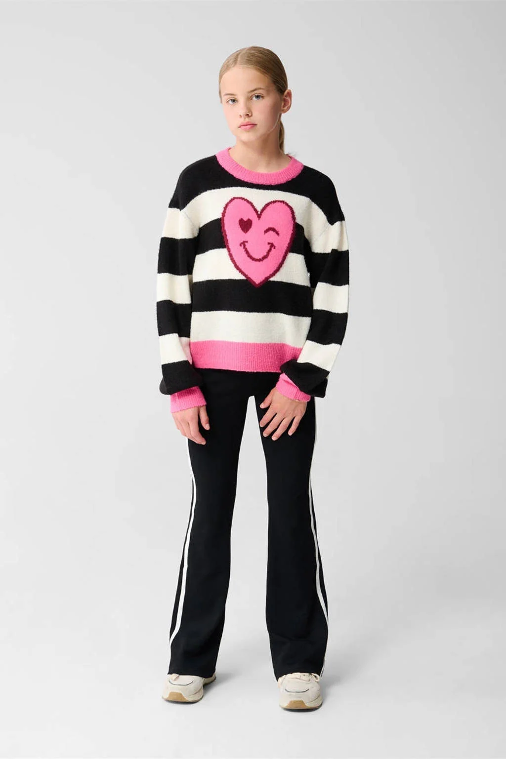 Shoeby flared casual broek zwart