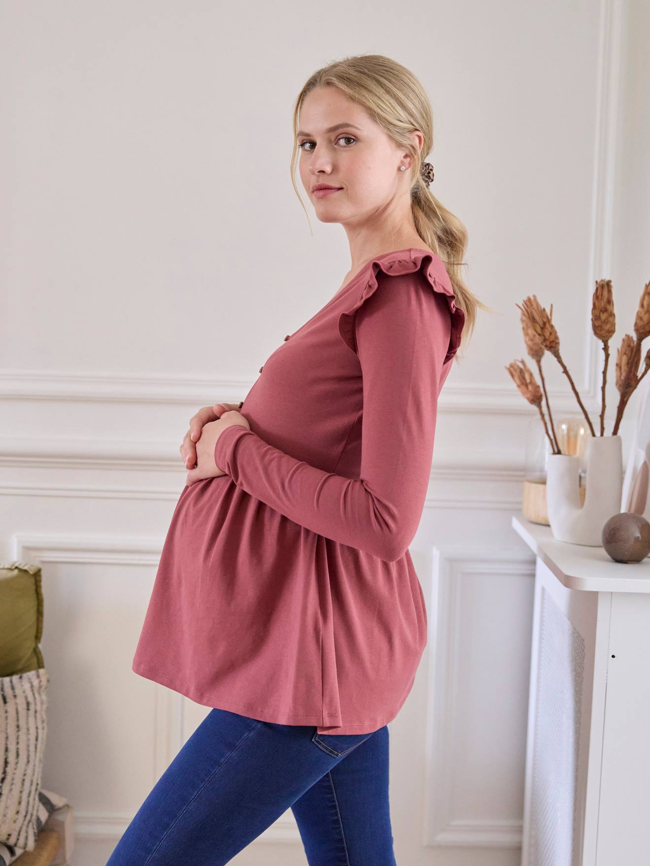 Blusa estilo camiseta para gestantes e lactantes em argila