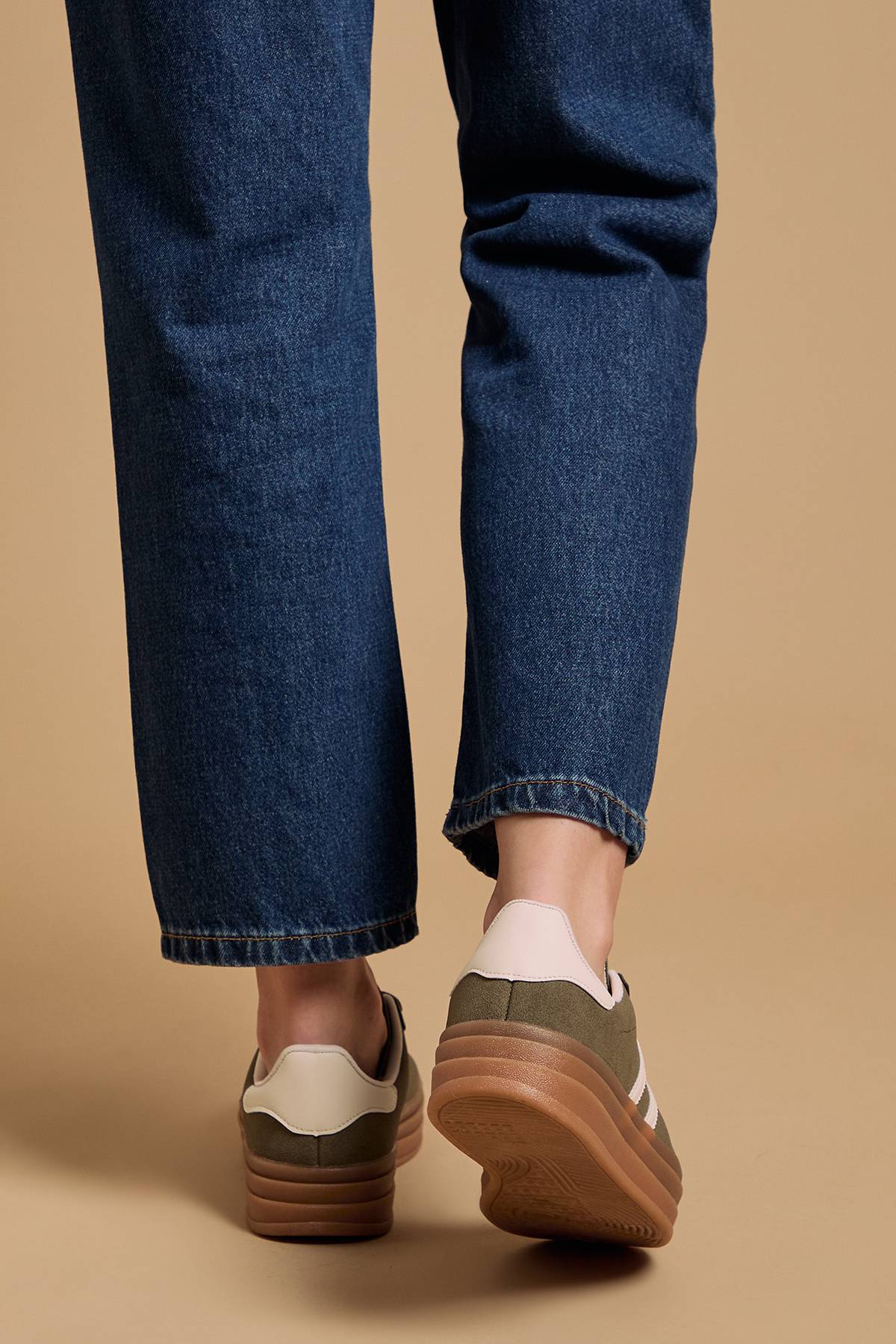 Oasis Baskets Plateforme à Lacets Issie en Synthétique