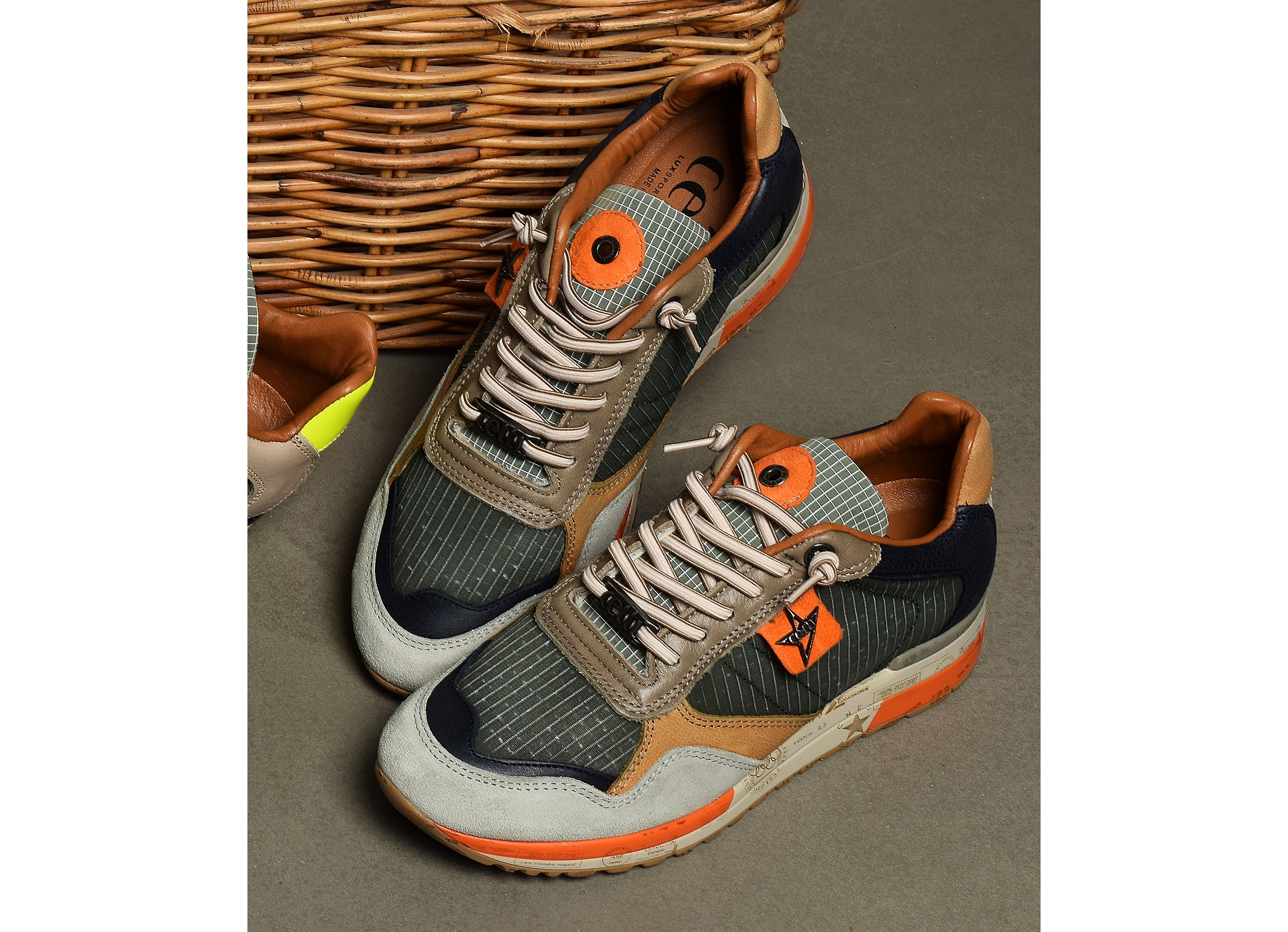 C848 xl kaki