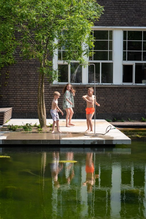 Weltevree  Serpentine buitendouche op tuinslang