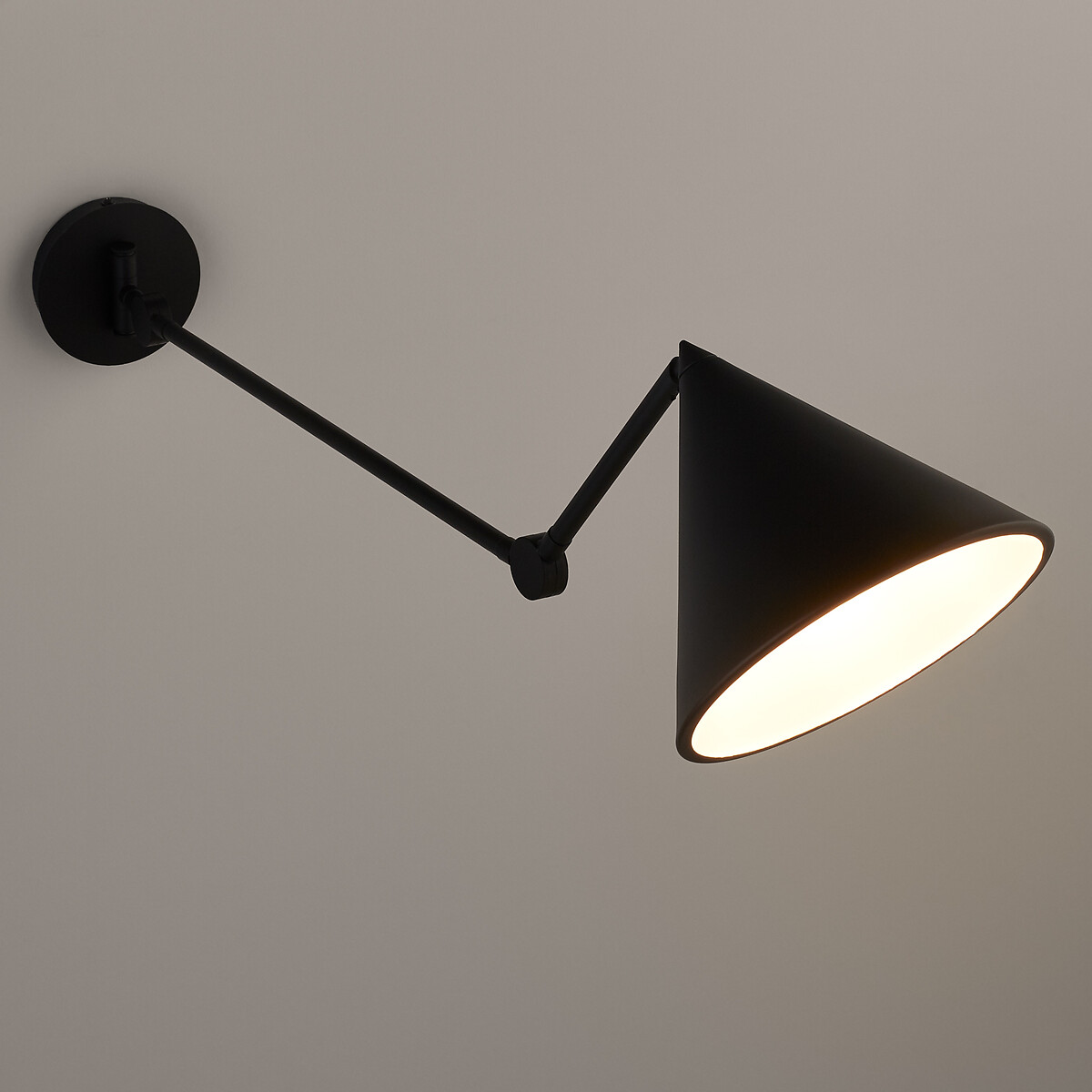 AM.PM<br>Luminária de parede articulada, Moke