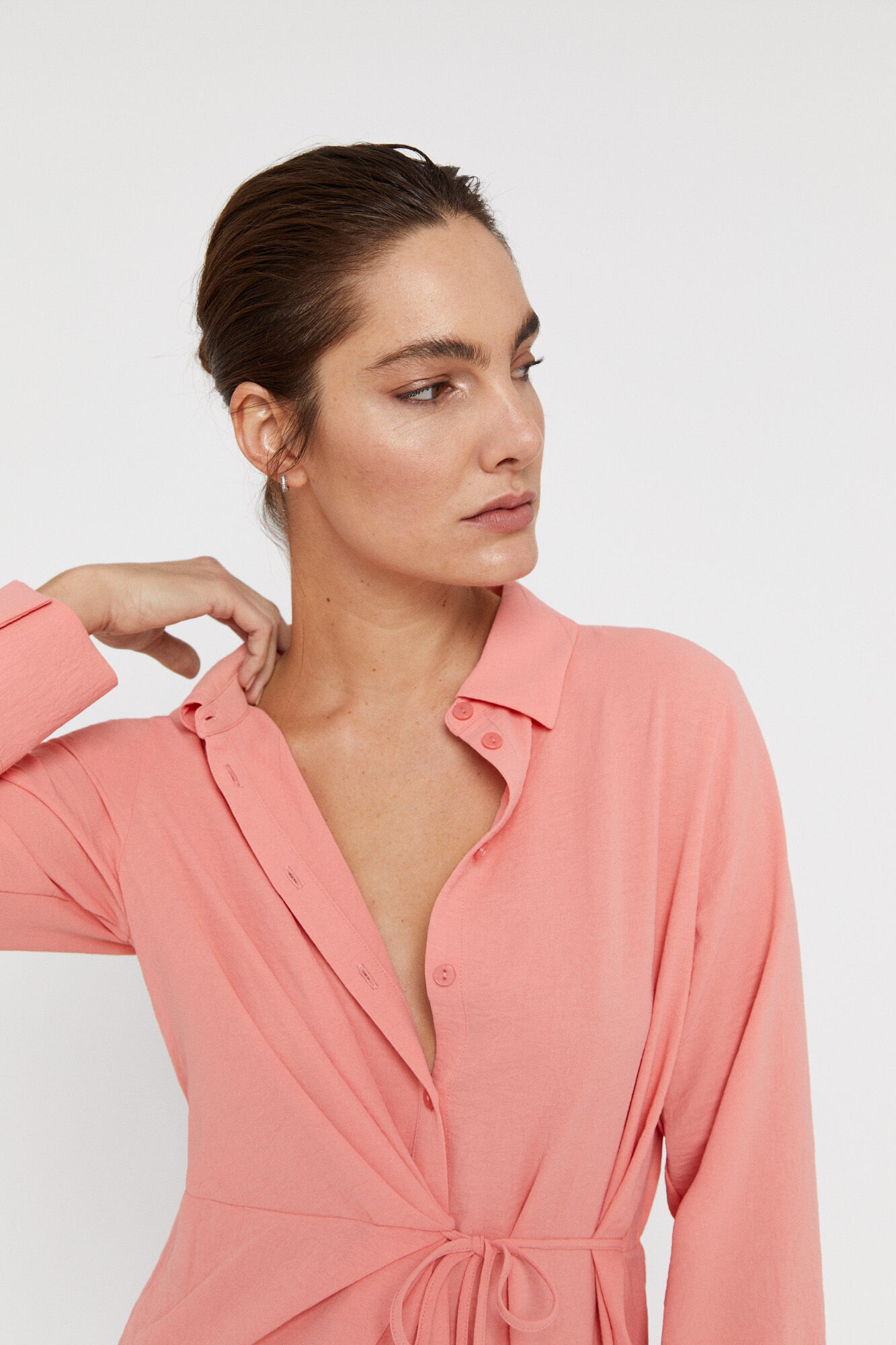 Vestido midi cruzado - Coral