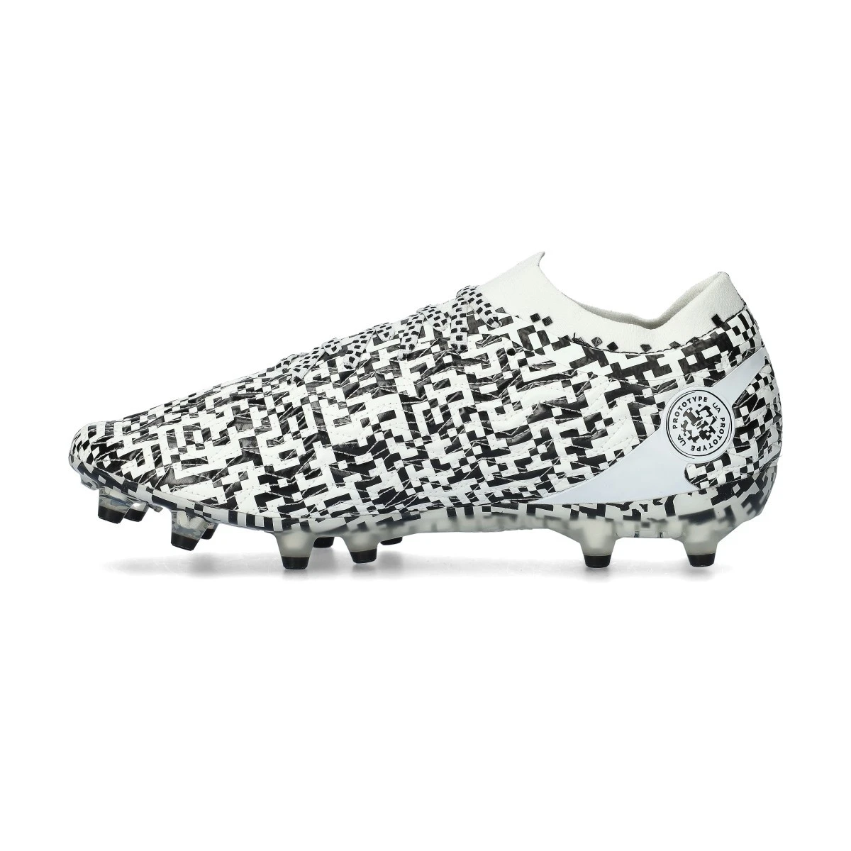Chuteira Under Armour Magnetico Pro 5 FG
