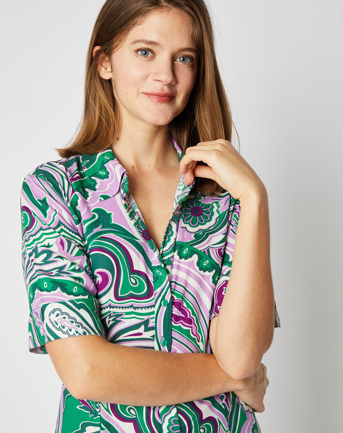 An'ge Robe chemise Elena coupe longue et cintrée à motifs vert/violet