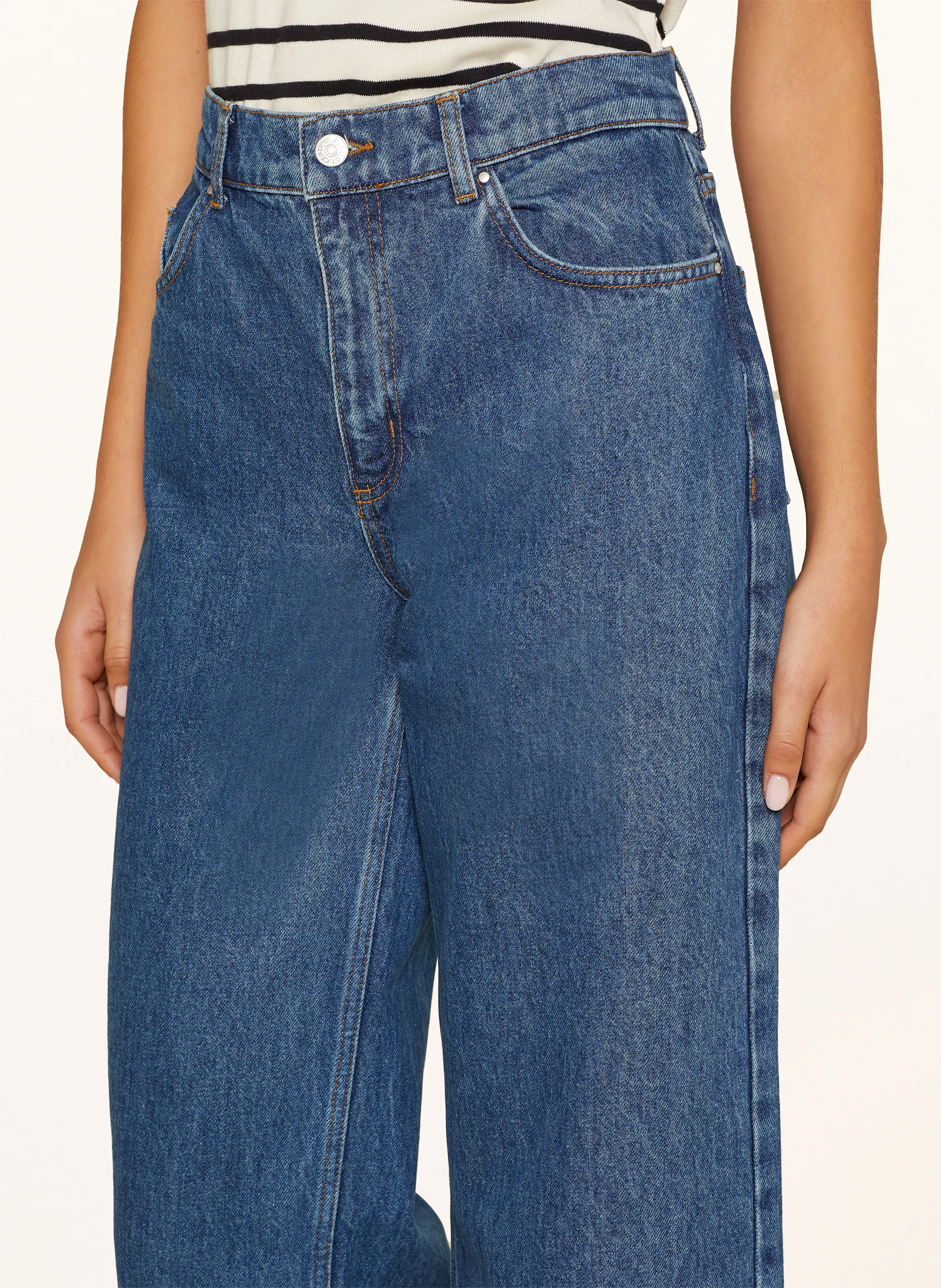 CLAUDIE PIERLOT Boyfriend Jeans
