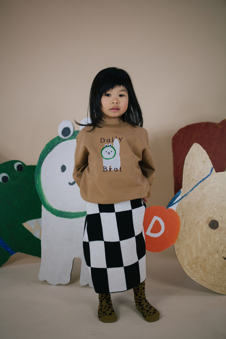DAILY BRAT beige daily brat sweater cosy cat sweater leafy brown