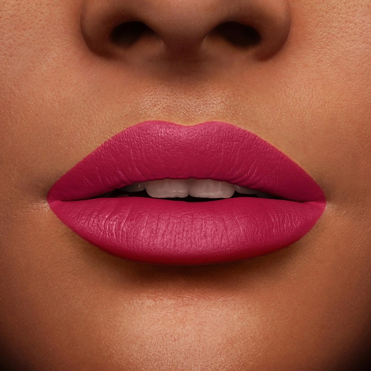 LANCÔME L'Absolu Rouge Drama Matte Rouge à Lèvres Mat Poudré – Tenue &  Confort Longue Durée