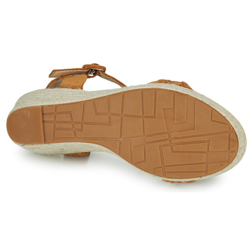 Les Petites Bombes - DORRA - Camel