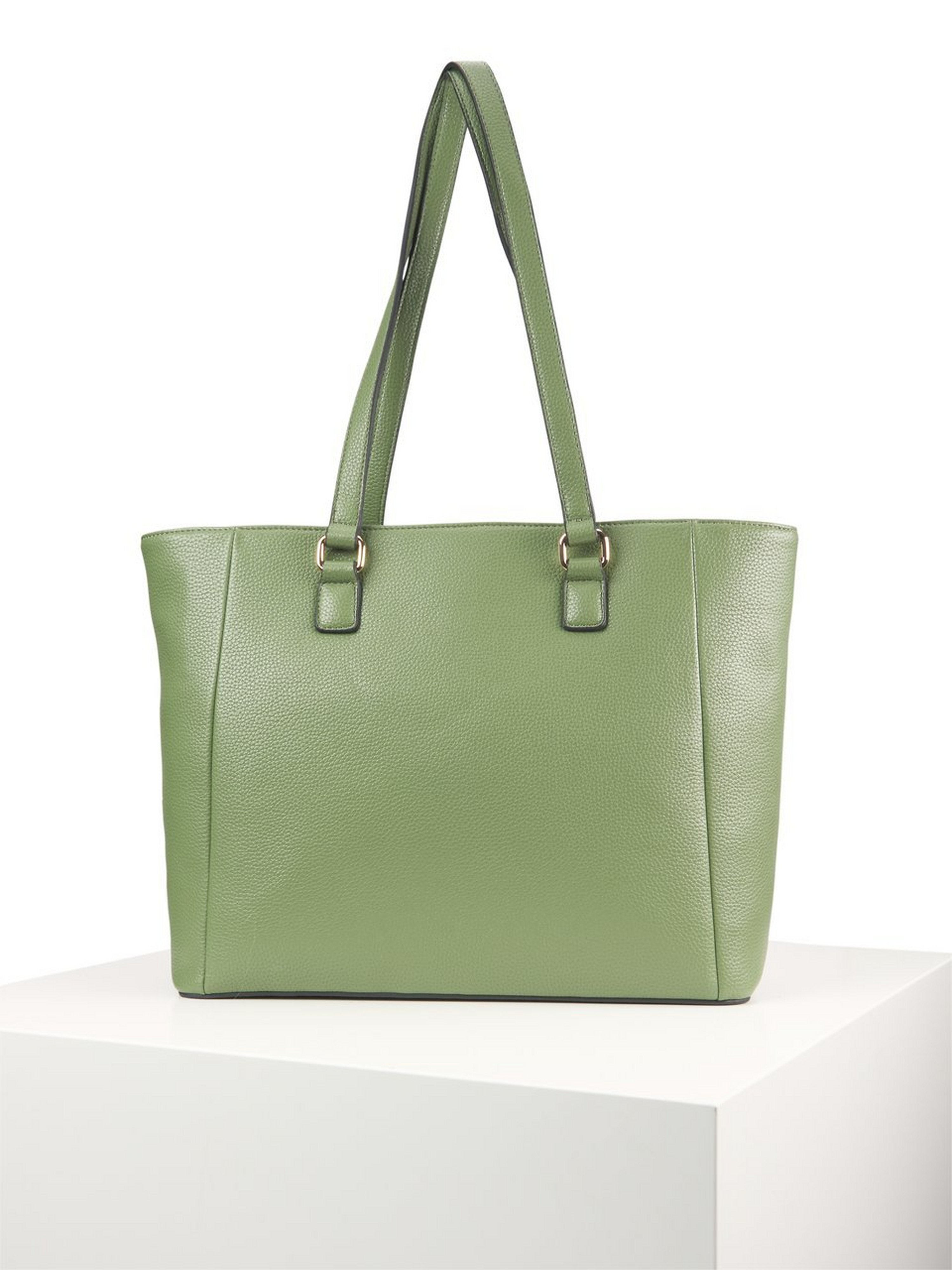 Shopper Larina