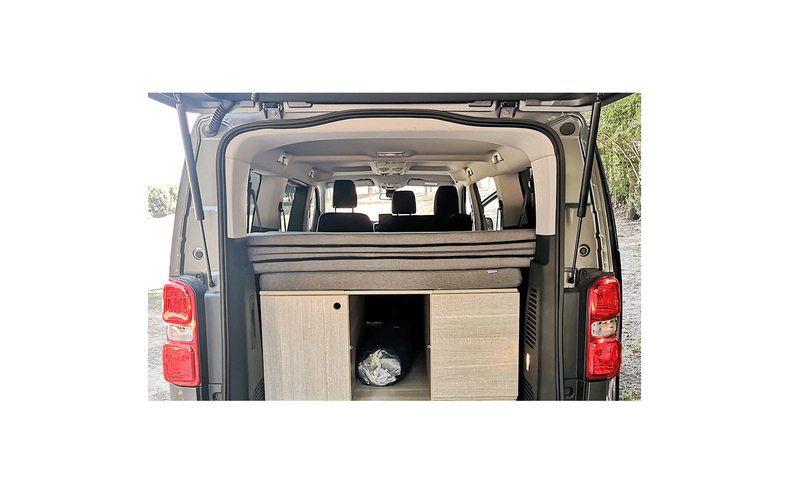 Matratze für Hinterraum Citroen SpaceTourer / Peugeot Traveller / Opel Zafira Live mit Visko