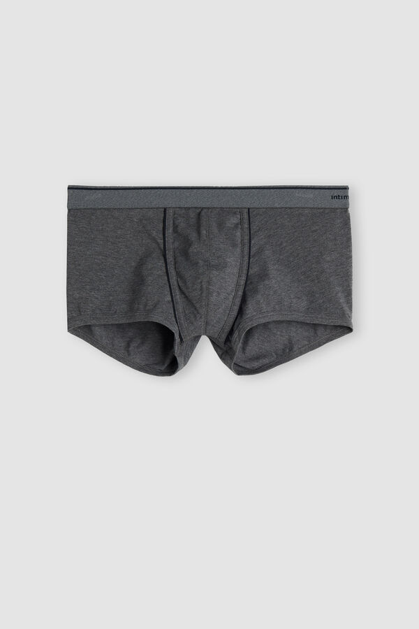 Cuecas boxer em algodão Supima® com elástico visível.
