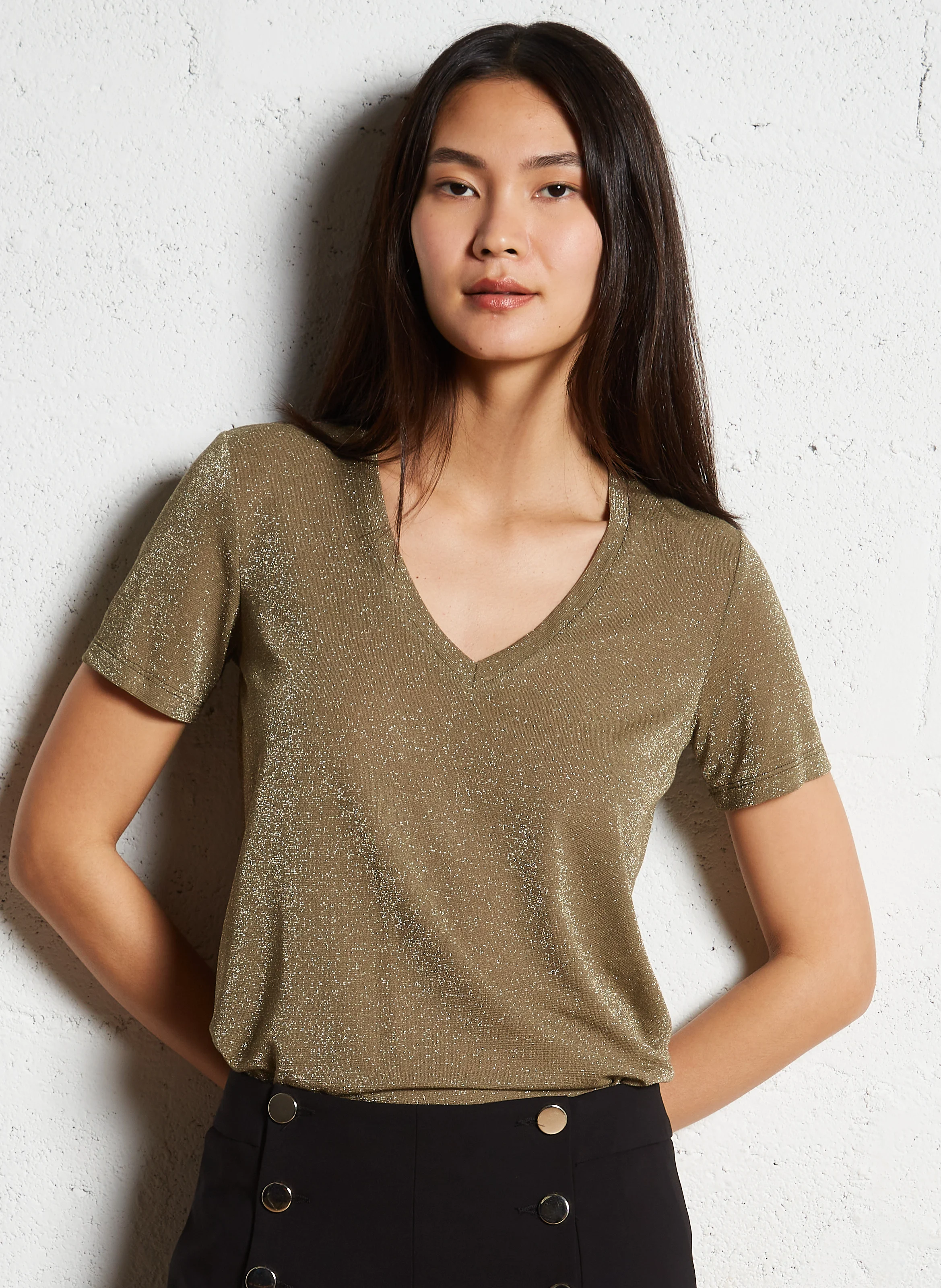 T-shirt col V en fibres métallisées | Kaki
