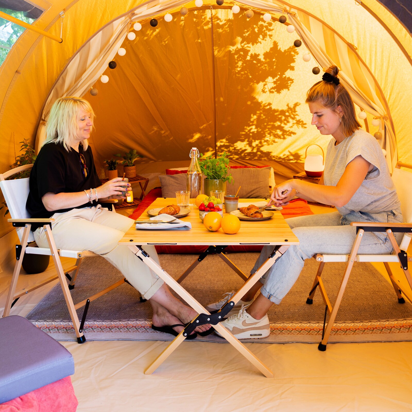 HUMAN COMFORT Camping Roll Tisch Garten Klapptisch Falt Lamellen Groß Holz 90x60