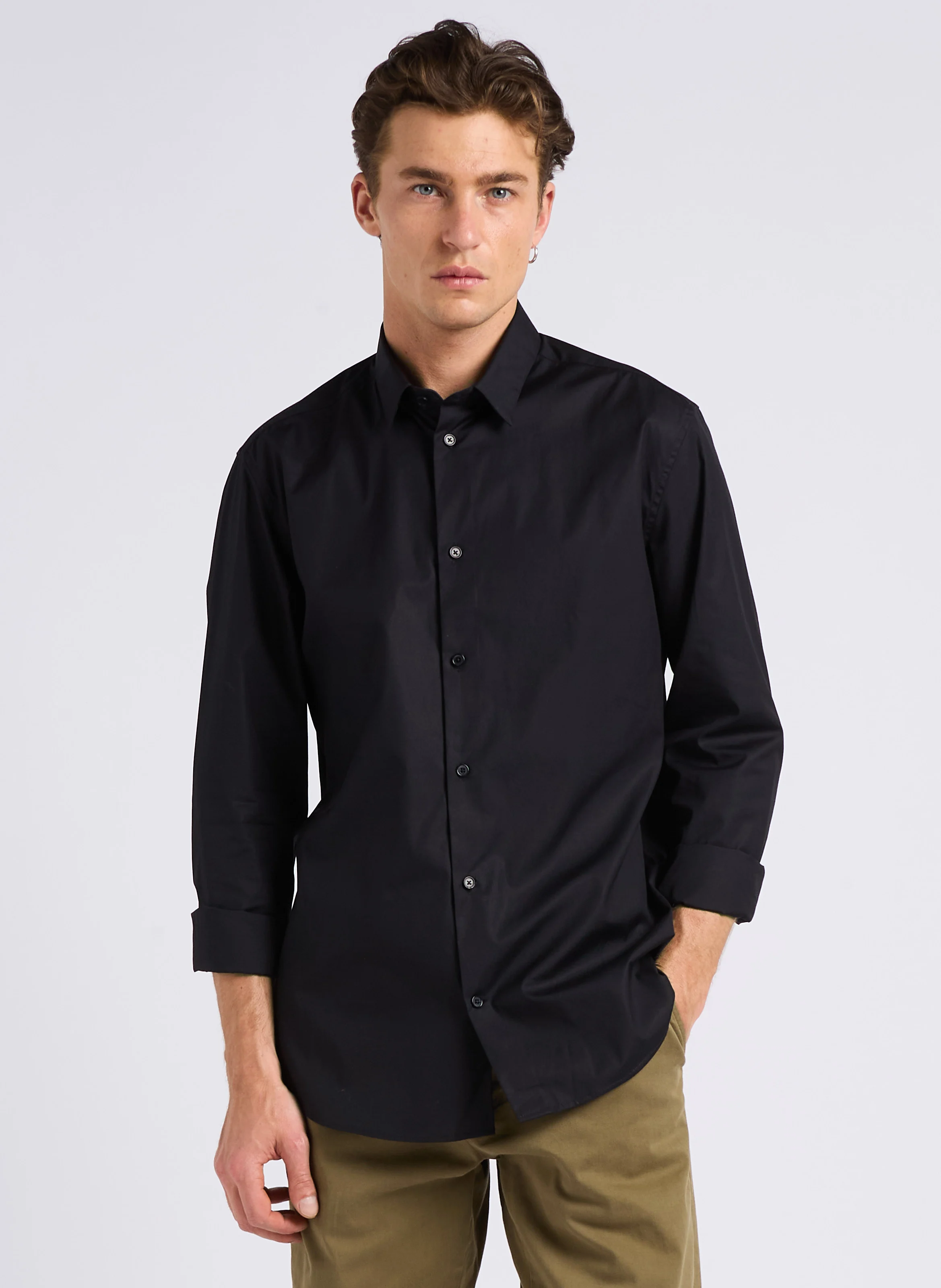 KRAVE - Chemise col classique slim fit en coton | Noir