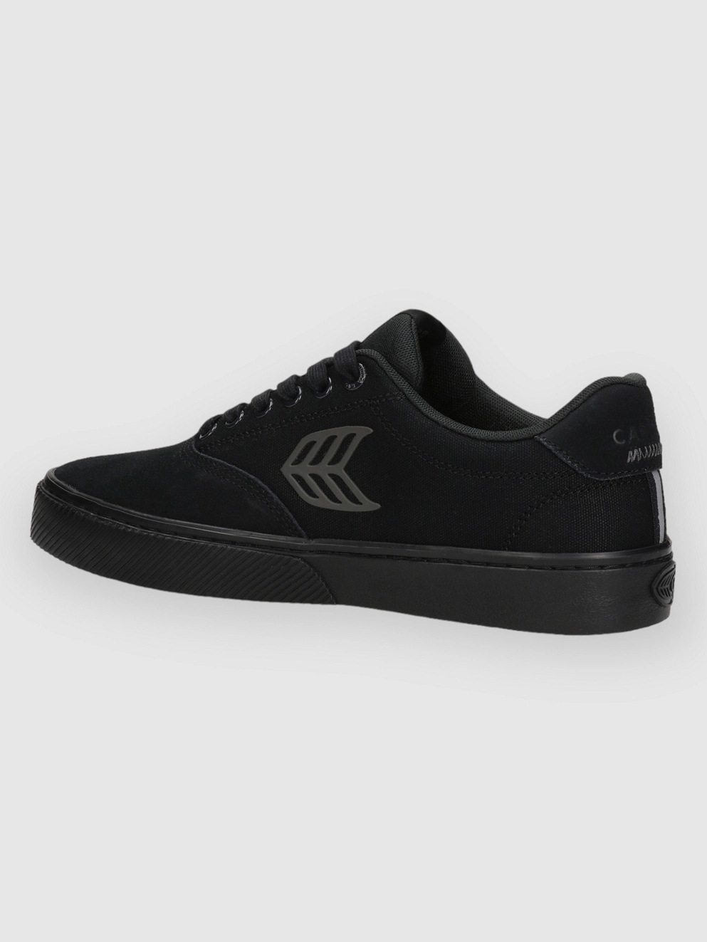 Cariuma Naioca Skate Shoes all black